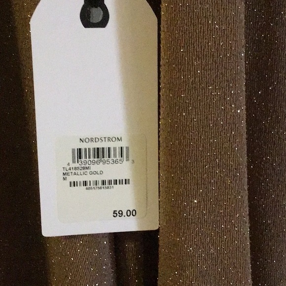 Leith gold dress. Knee length. Sash for the waist. - Picture 6 of 6